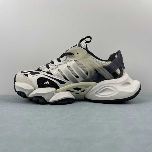 D  Adidas XLG Runner Deluxe  JR0577 36-45